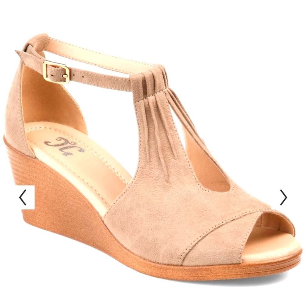 Brand New Journee Kedzie Taupe Wedges